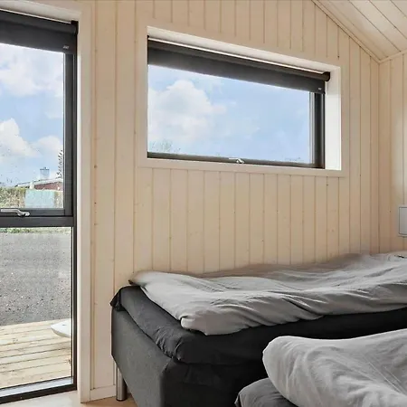 30022-malling-ajstrup-strandvej-94 *