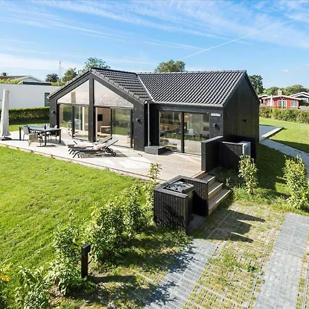 30022-malling-ajstrup-strandvej-94 別荘